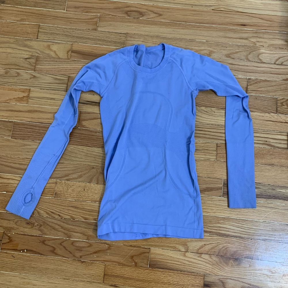 Lululemon Size 4/6 Serene Blue Swiftly Tech